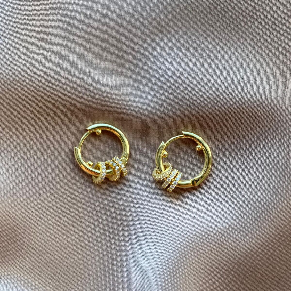 1.2 Beyaz Taşlı Üç Halkalı Küpe 925 Gümüş Taşlı Halka