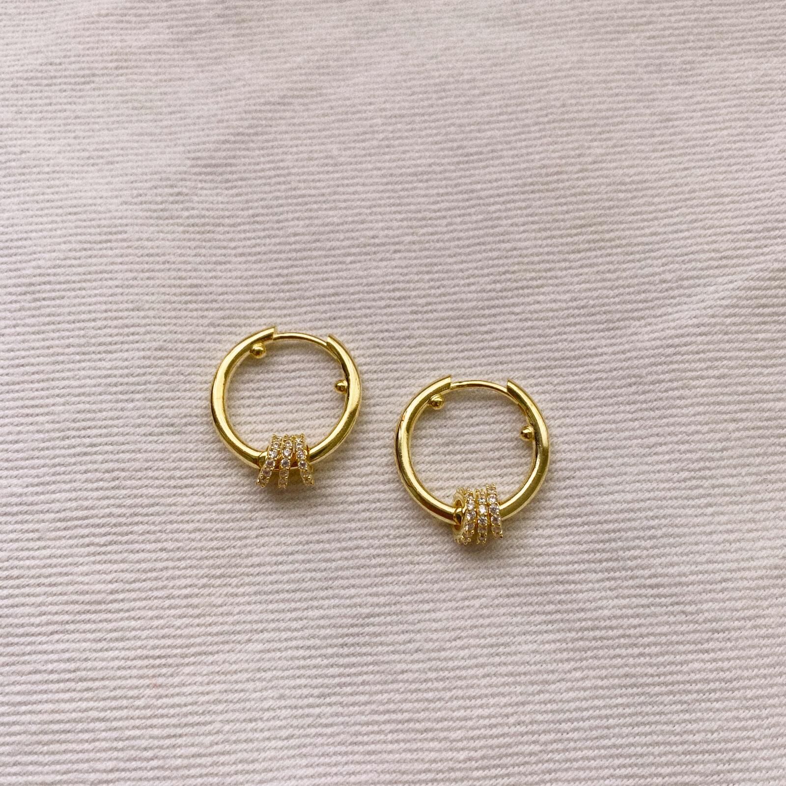 1.5 Beyaz Taşlı Üç Halkalı Küpe 925 Gümüş Taşlı Halka