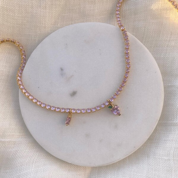 Fi Season - Açık Pembe Taşlı Objeli Su Yolu Choker
