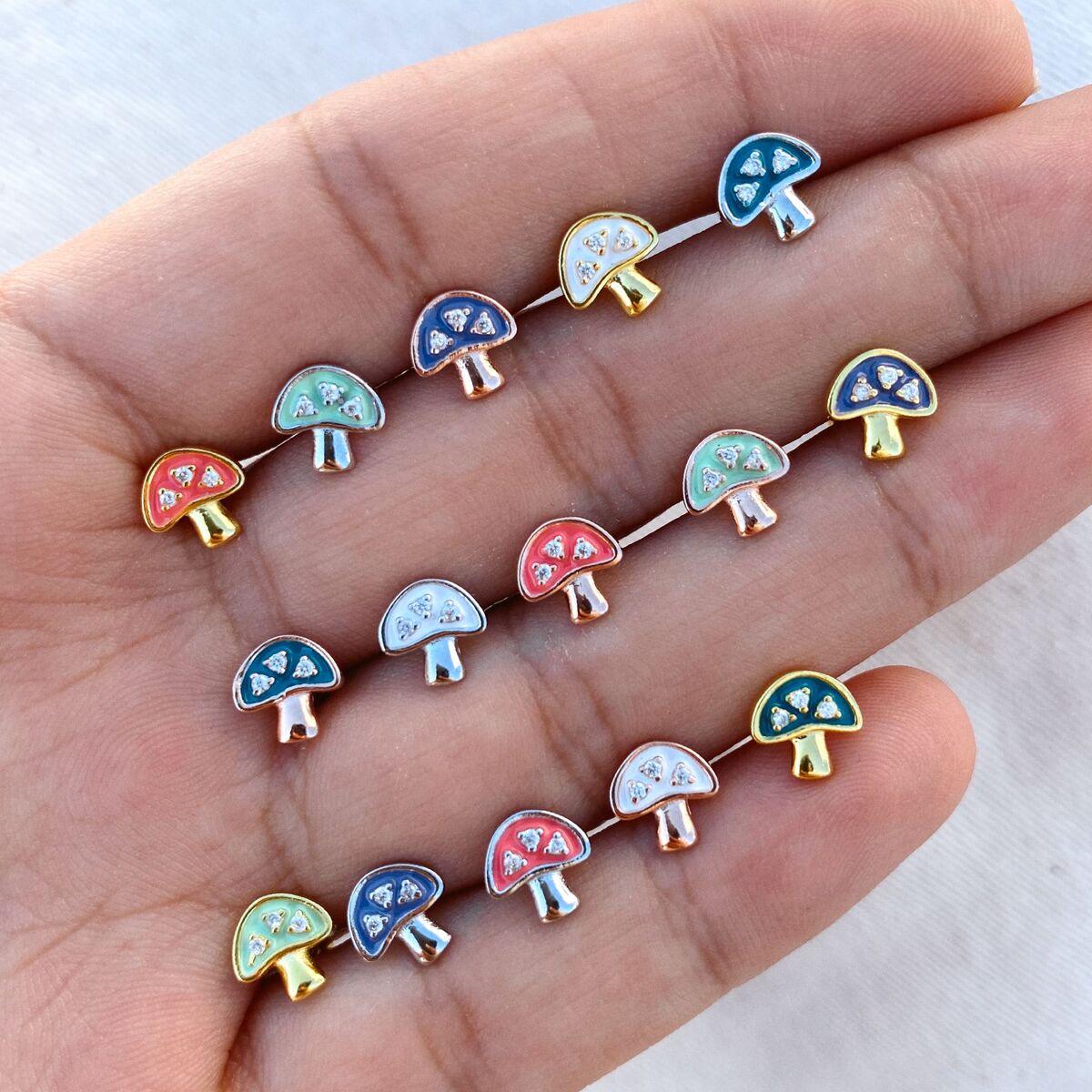 Renkli Mineli Mantar Piercing 925 Gümüş Kıkırdak