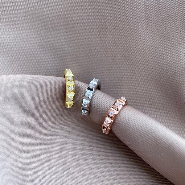 Taşlı Piramit Ear Cuff | 925 Gümüş - Fi Season