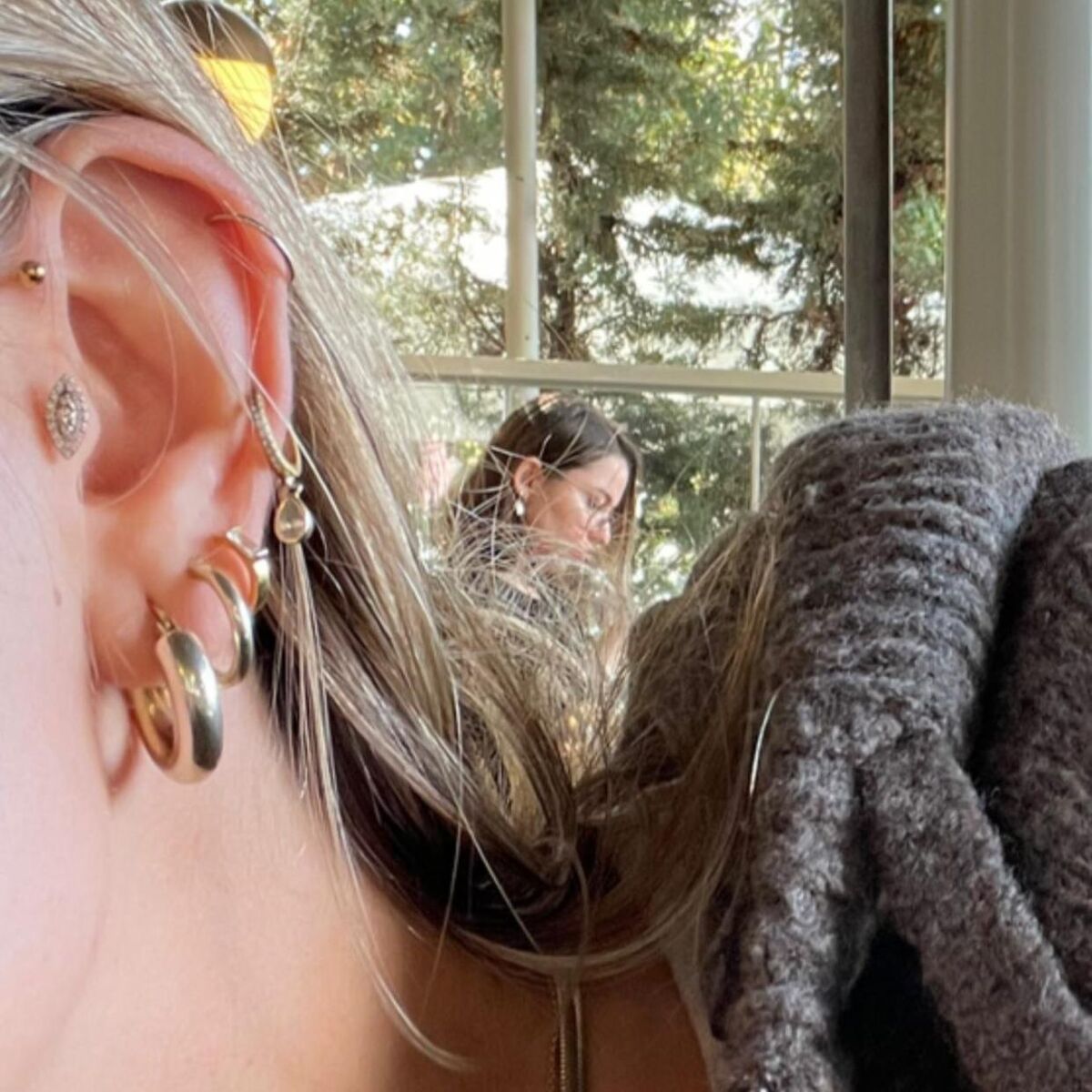 Top Tragus Piercing - 4